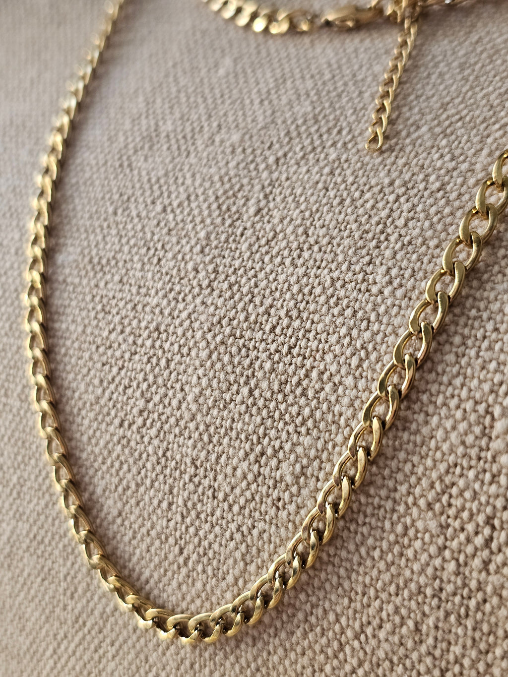 Mila Chain Necklace