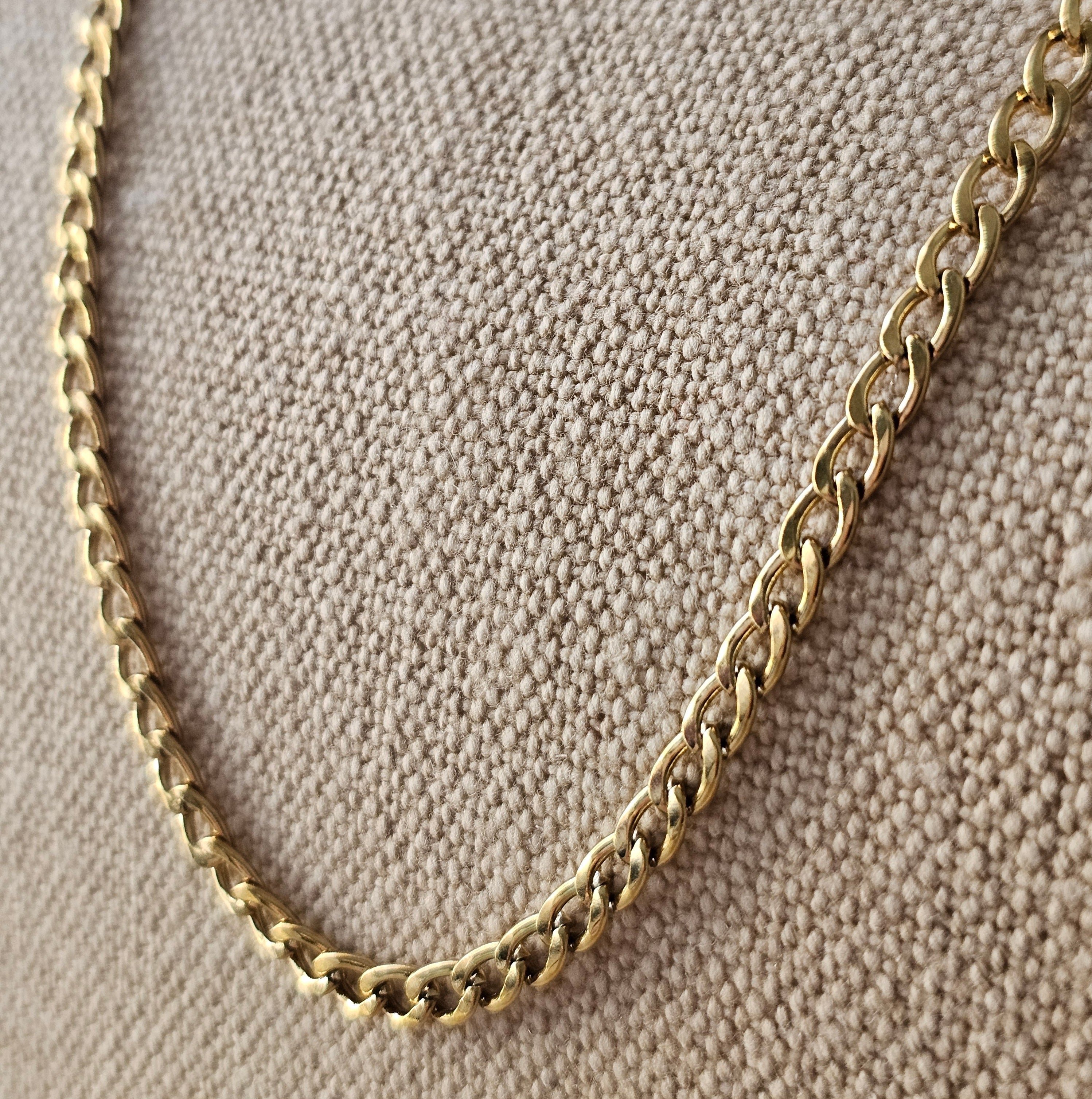 Mila Chain Necklace