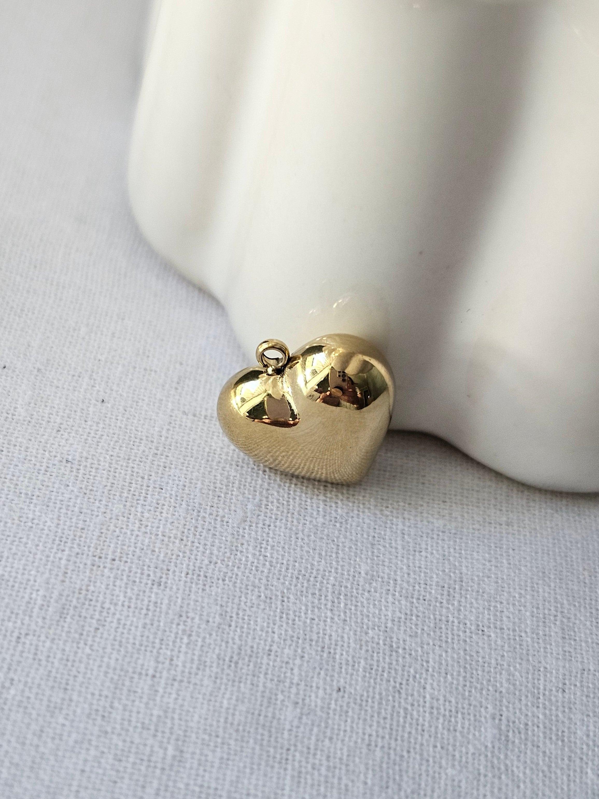 Bella Puff Heart Gold Pendant