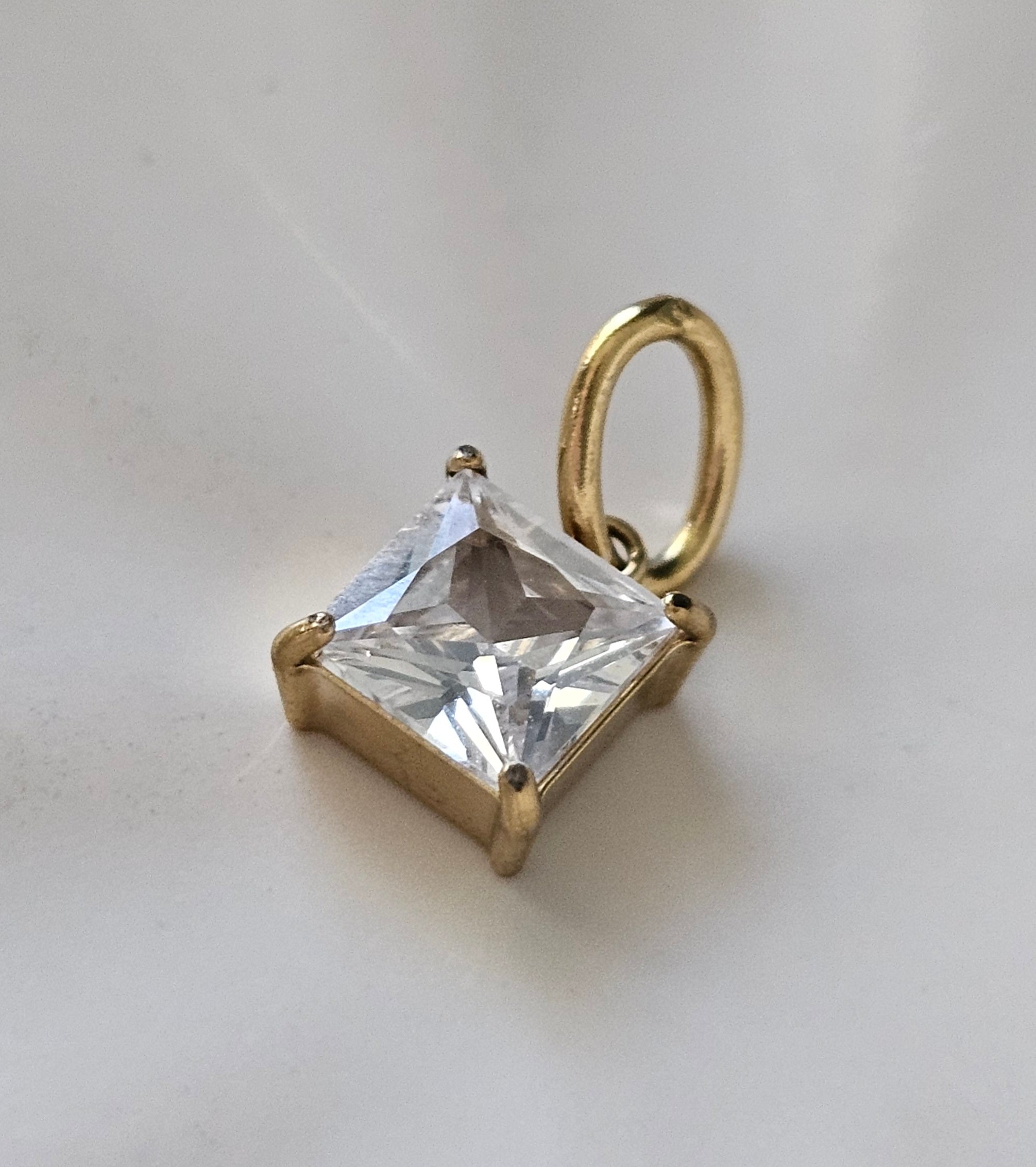Aria Square Cut Pendant