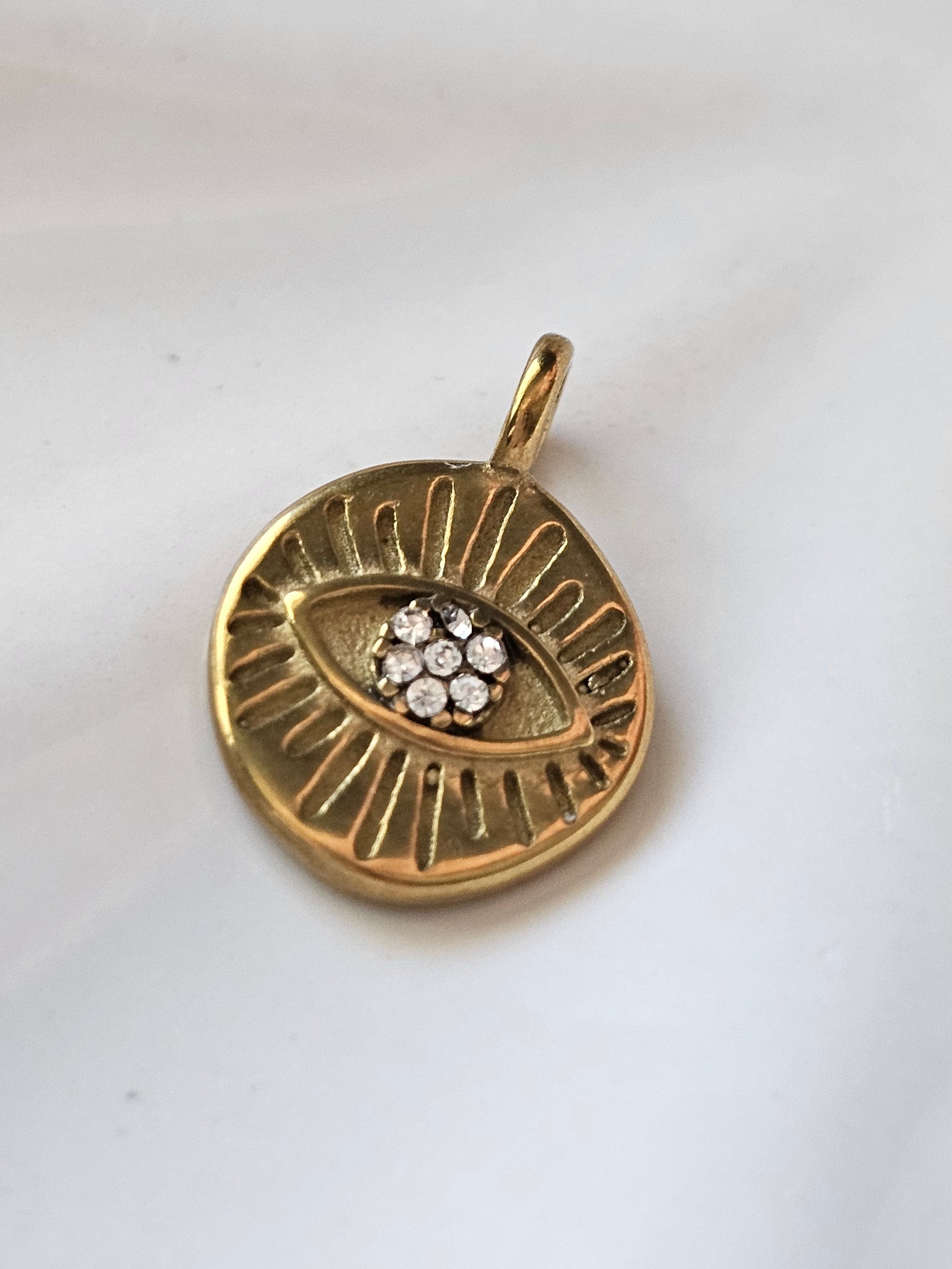 Isla Eye Gold Pendant