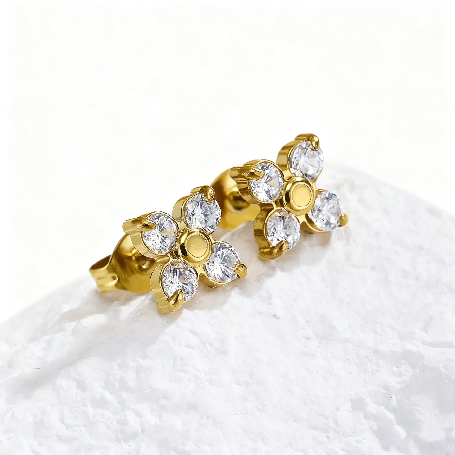 Daisy Crystal Stud Earrings