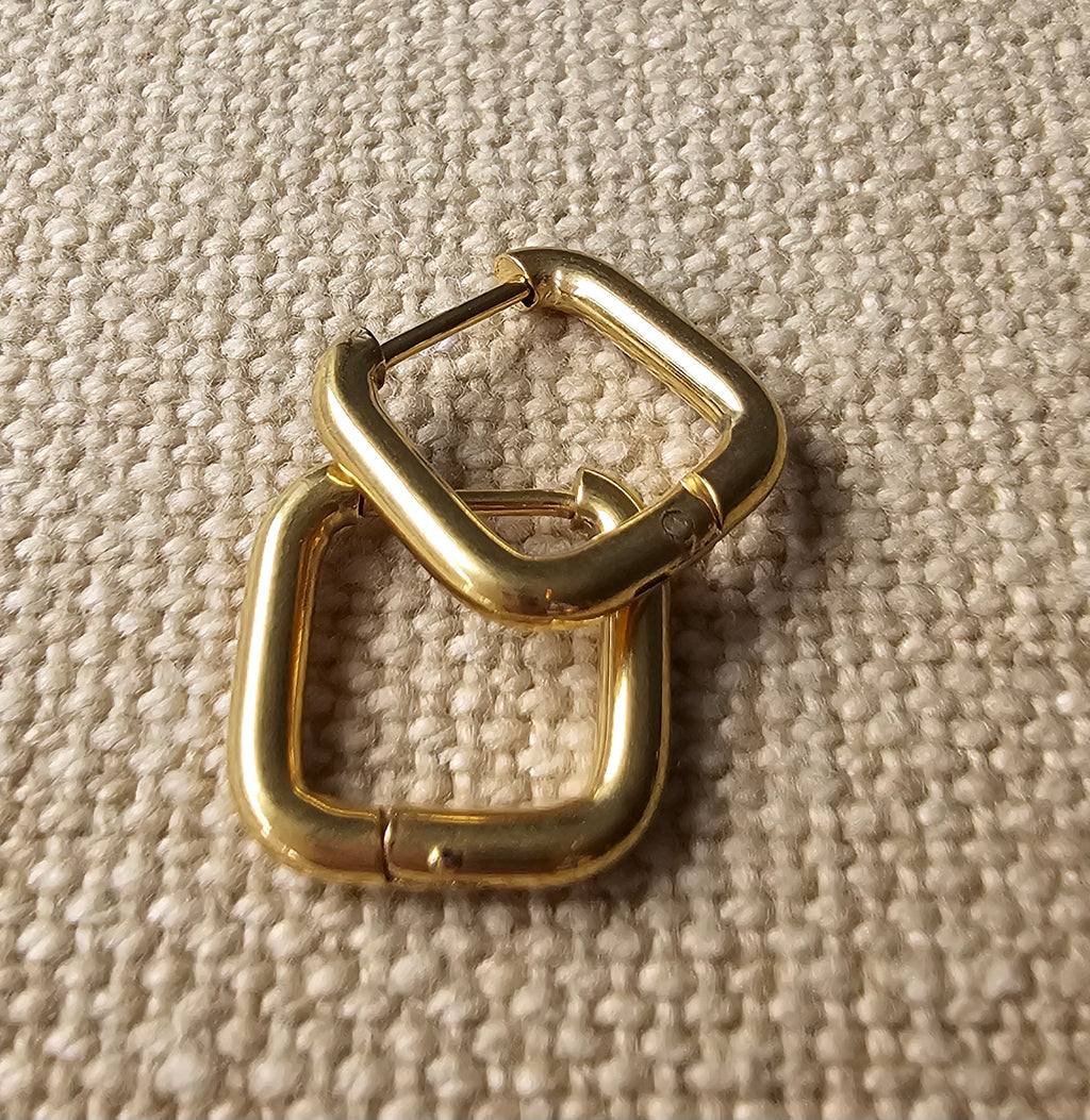 Lena Square Huggie Earrings