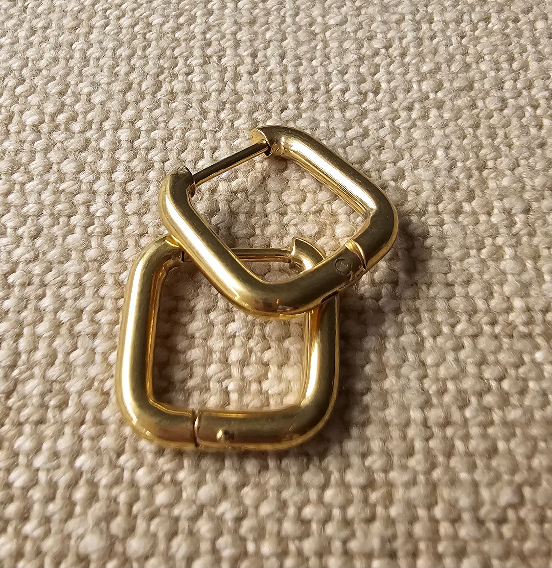 Lena Square Huggie Earrings